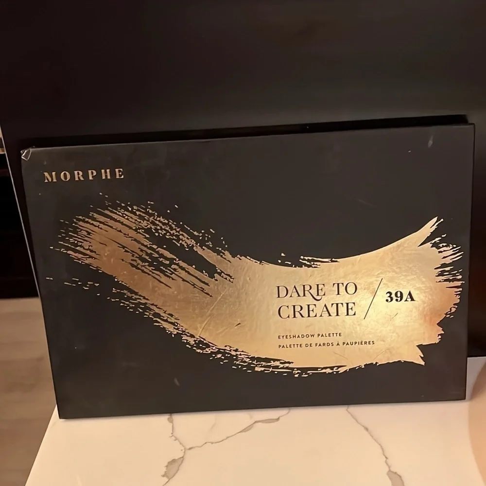 Morphe Large Eyeshadow Palette Dare To Create 39A